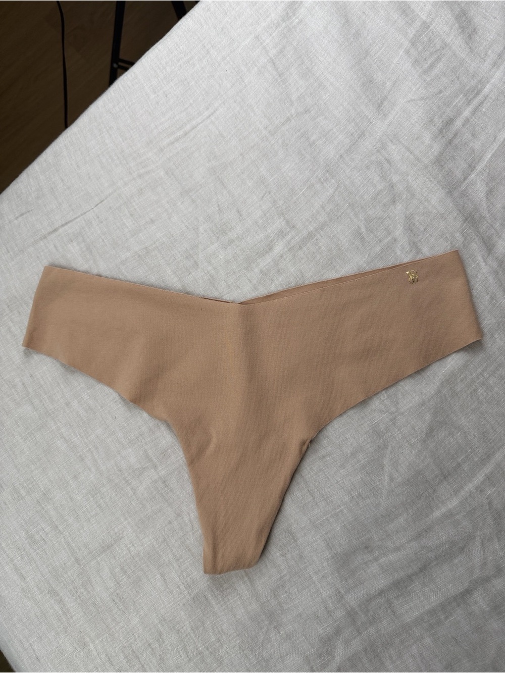 Victoria’s Secret No Show Thong Panty XL